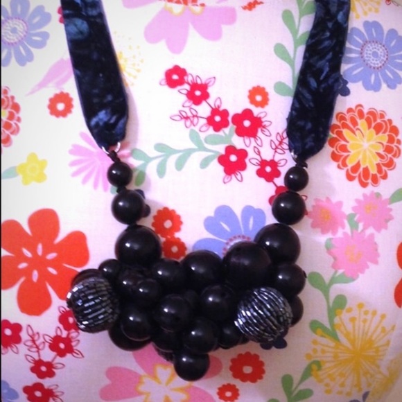 Anthropologie Large Bauble Statement Necklace - Picture 1 of 4